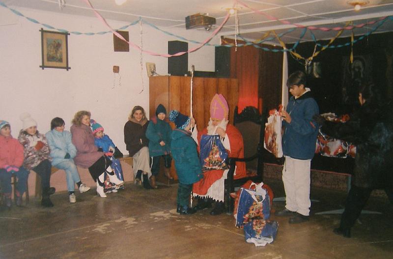 parafia polskokatolicka 1_82.jpg - Rok 1995. Św. Mikołaj w parafii